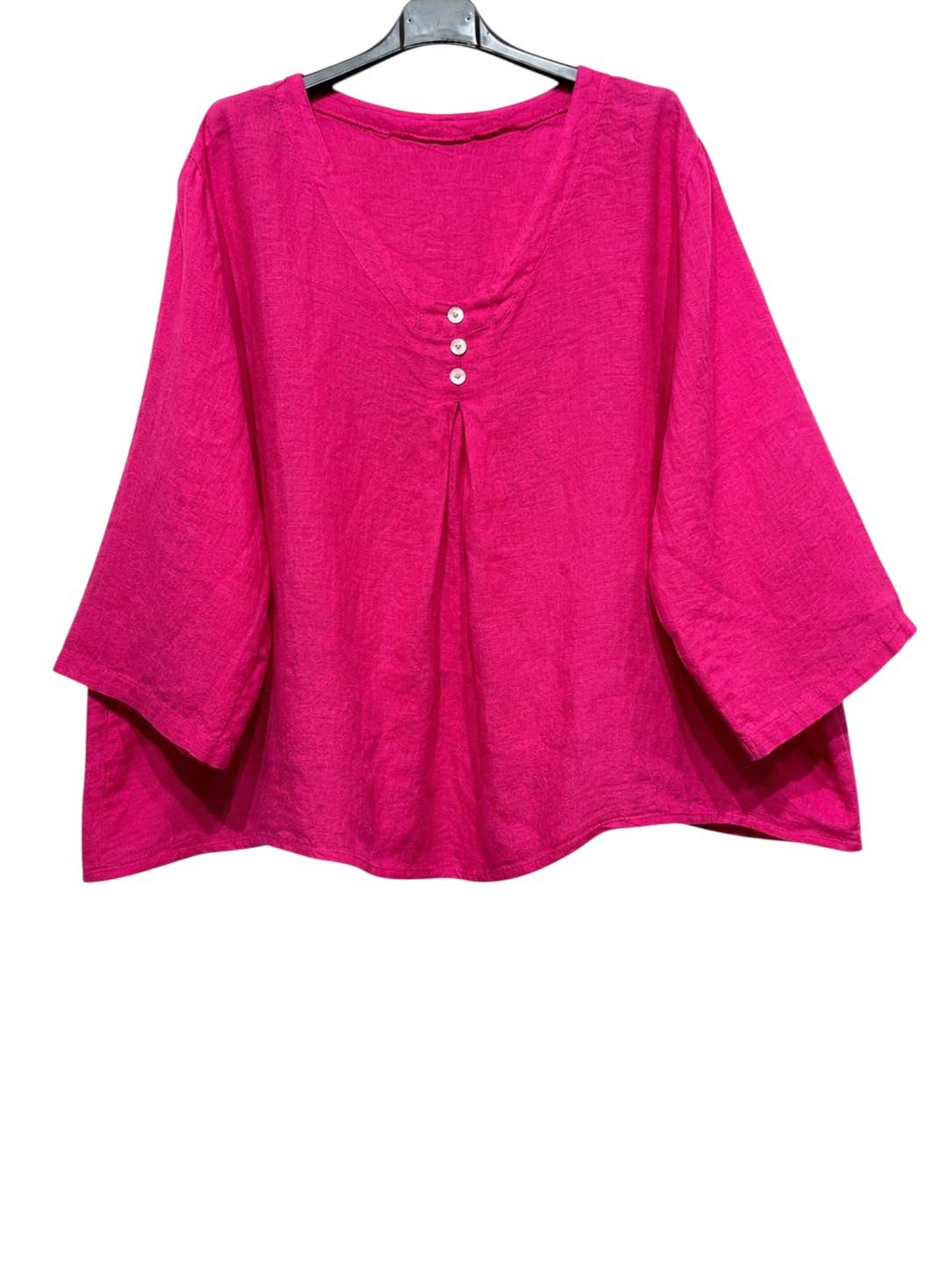 5548 Loose Linen Blouse with Buttoned Neckline: Jeans