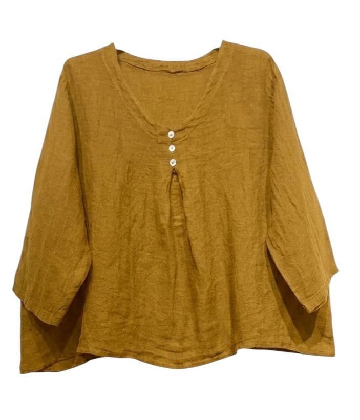 5548 Loose Linen Blouse with Buttoned Neckline: Jeans
